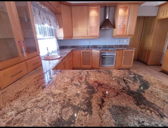 3 BEDROOM TOWNHOUSE FOR SALE IN THREE RIVERS PROPER
